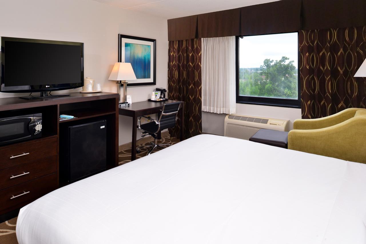 Holiday Inn Express St. Louis Airport - Riverport, Maryland Heights