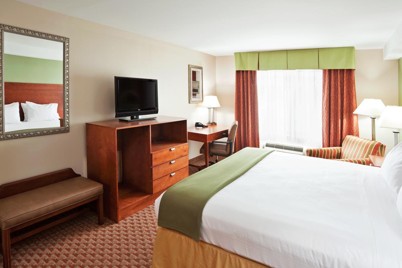 Holiday Inn Express & Suites Niagara Falls, Niagara Falls