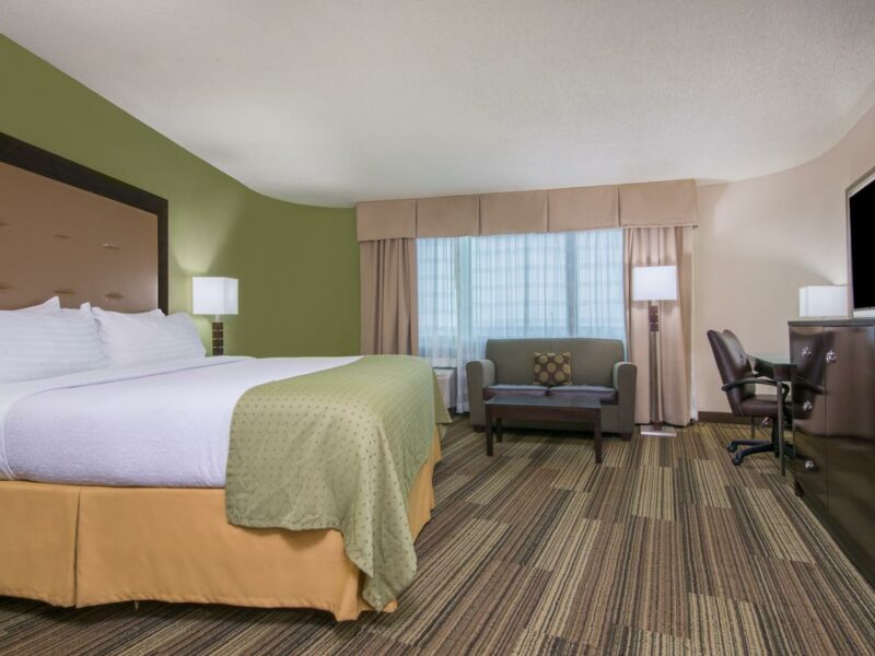 Holiday Inn New Orleans West Bank Tower, Gretna