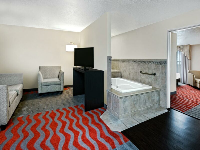 Holiday Inn & Suites College Station-Aggieland, College Station