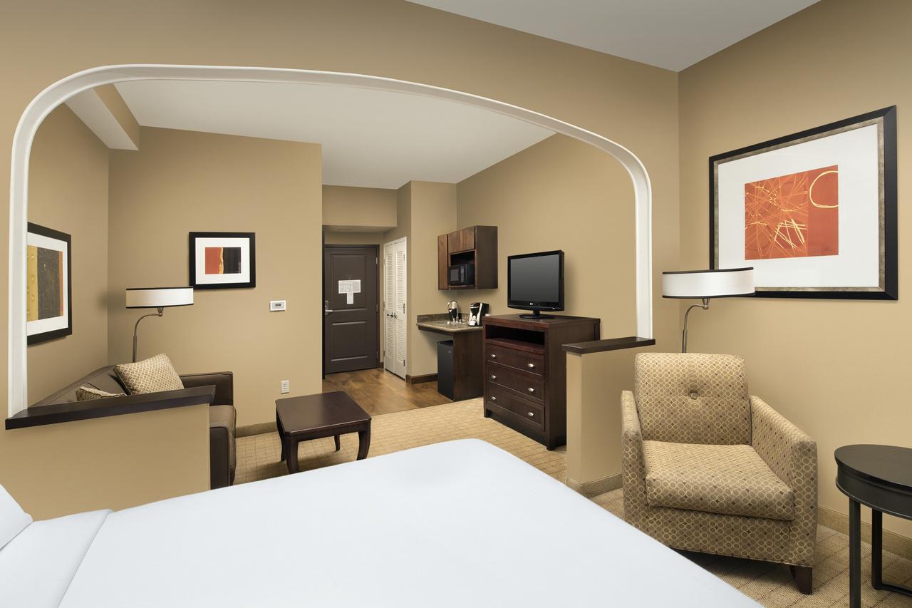 Holiday Inn & Suites Denver Airport, Aurora