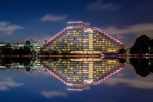 Hyatt Regency Cambridge, Overlooking Boston, Cambridge