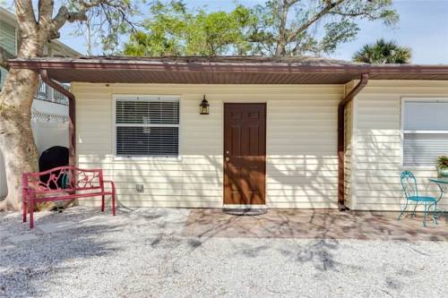 Mangrove Breeze Cottage, Fort Myers Beach