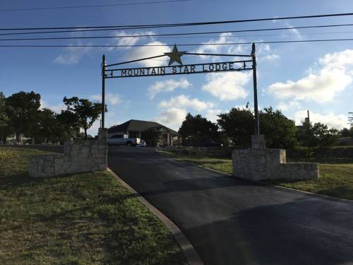 Mountain Star Lodge, Austin