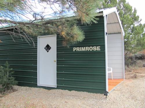Primrose Cabin, Verdure