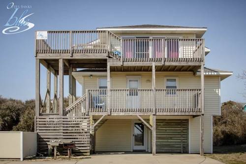 Relax-N-Joy, Kitty Hawk Beach