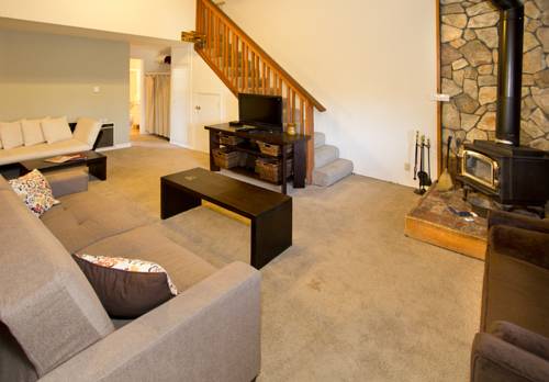 Sierra Manors #098 - One Bedroom Loft Condo, Mammoth Lakes