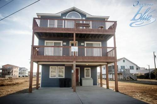 Stacked Deck, Kitty Hawk Beach