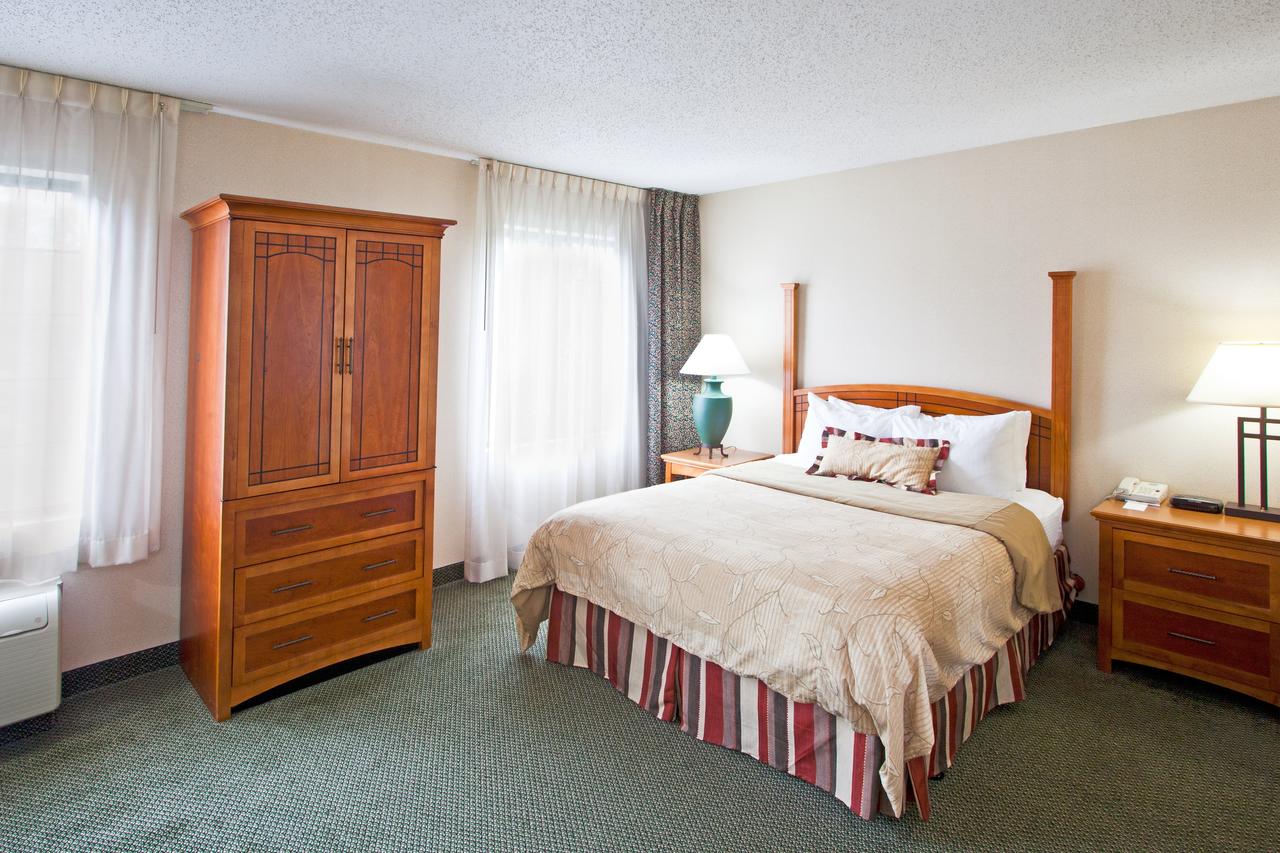 Staybridge Suites Detroit-Utica, Utica