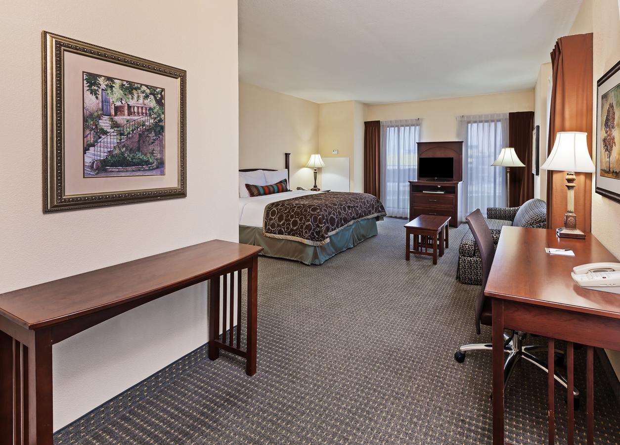 Staybridge Suites San Antonio Downtown Convention Center, San Antonio