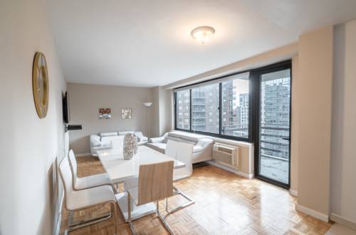 The Ideal 2 Bedroom Getaway by Central Park UWS, New York City