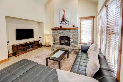 The Lodges #1127 - Three Bedroom Loft Condo, Mammoth Lakes