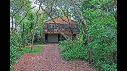 Treetop Cottage Holiday home, St. Augustine