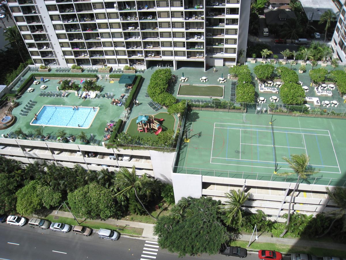 Waikiki Banyan Condo 29th Floor, Honolulu