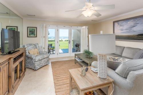 1118 Beachview Drive Apartment, Saint Simons Island