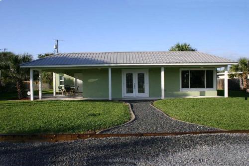 1814B - North Beach Beauty, New Smyrna Beach