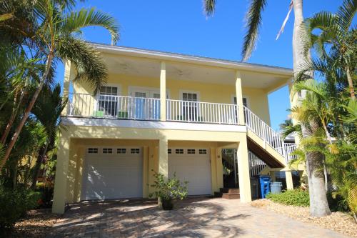 241 Pearl St. Home, Fort Myers Beach