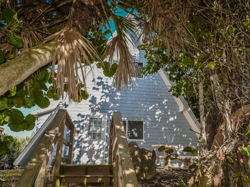 7107S - Serene and spectacular, New Smyrna Beach