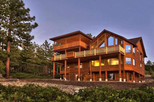 8 Bedroom Premier Lux Vacation Rental, South Lake Tahoe