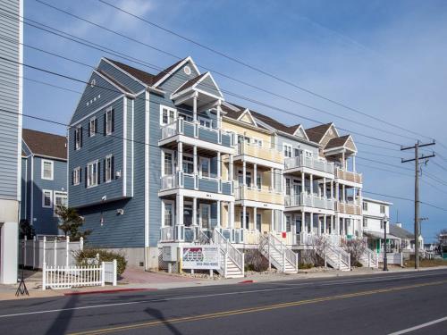 Alexander Townhouse 203D, Ocean City