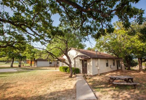 Bay Landing Camping Resort Cabin 3, Bridgeport