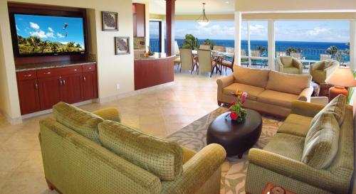 Bay Villa 17B2 Gold Ocean View, Kapalua