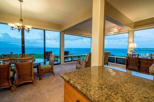 Bay Villa 22G2 Gold Ocean Front, Kapalua