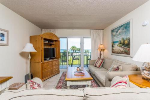 Beach Club 129 Apartment, Saint Simons Island