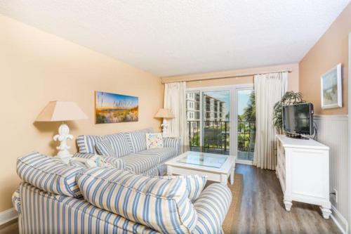 Beach Club 220 Apartment, Saint Simons Island