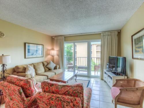 Beach Club 303 Apartment, Saint Simons Island