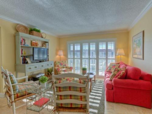 Beach Club 414 Apartment, Saint Simons Island