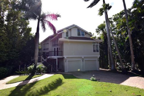 Beachfront Treasure Home, Sanibel