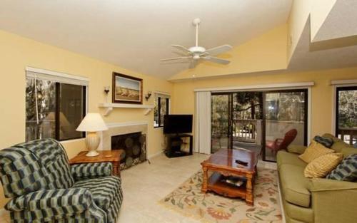 Beachwalk - One Bedroom Condo - 186, Hilton Head Island