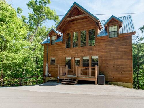 Bear Pause - Four Bedroom Home, Sevierville