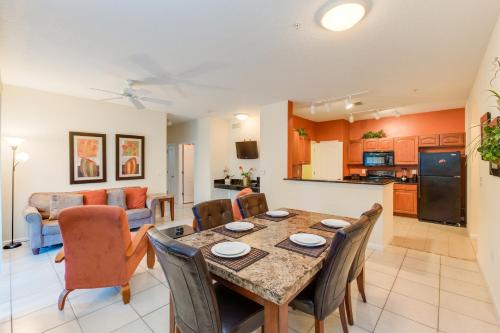 Beautiful Resort Condo near Disney, Kissimmee