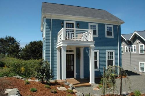 Blue Pacific Home, Lincoln City