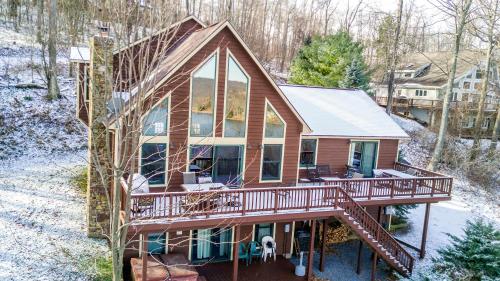 Boxer Overlook Five-Bedroom Holiday Home, Thayerville