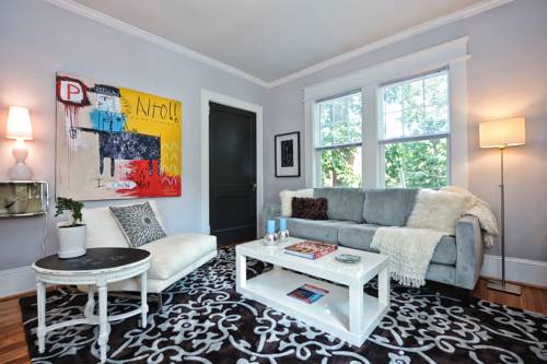 Bright and Spacious 2br near Uptown, Charlotte