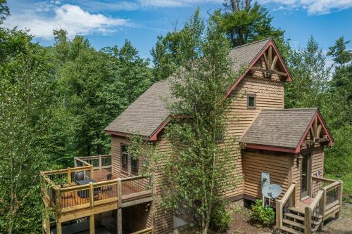 Canopy Escape Three-Bedroom Holiday Home, McHenry