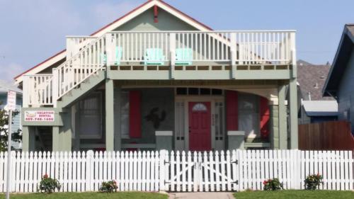 Chelsea Home at Pleasure Pier, Galveston