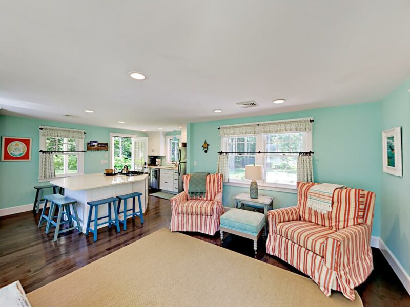 Coastal/Beach Access Cottage in Centerville, Barnstable