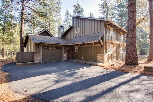 Conifer 7, Sunriver