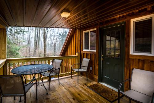 Cottage at Slope's Edge One-Bedroom Cottage, McHenry