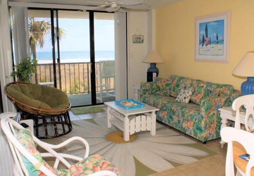 Crescent Sands B1 Condo, Myrtle Beach