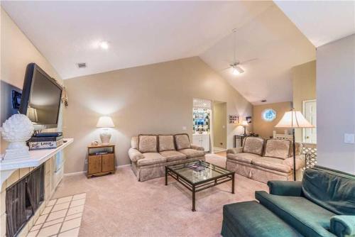 Evian - Two Bedroom Condo - 135, Hilton Head Island