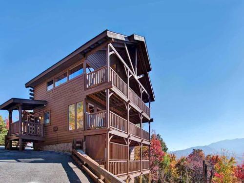 Flavored by Fortune - Three Bedroom Home, Gatlinburg