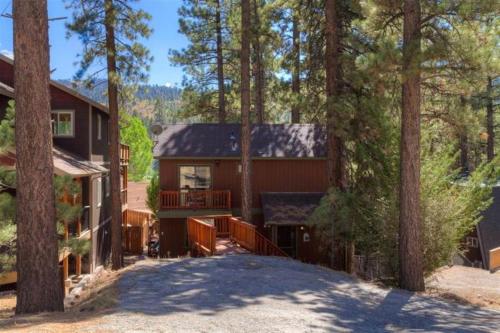 Four Seasons Retreat, Big Bear Lake