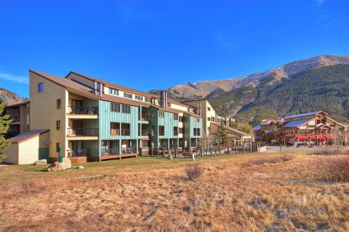 FP304 Foxpine Inn Condo, Copper Mountain