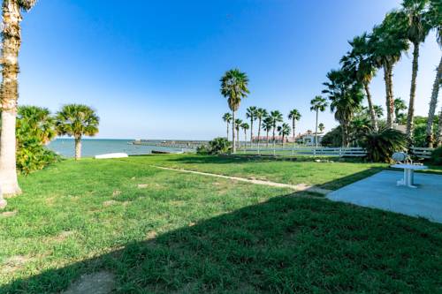 Fulton Beach Four-Bedroom House Home, Rockport