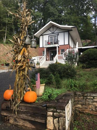 Grafton Lodge, Lake Lure